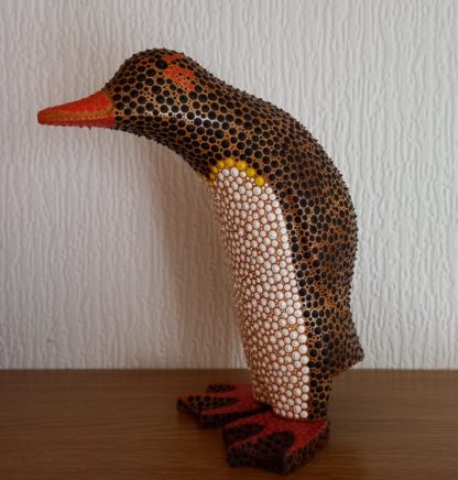 Wooden penguin family. - Image 2